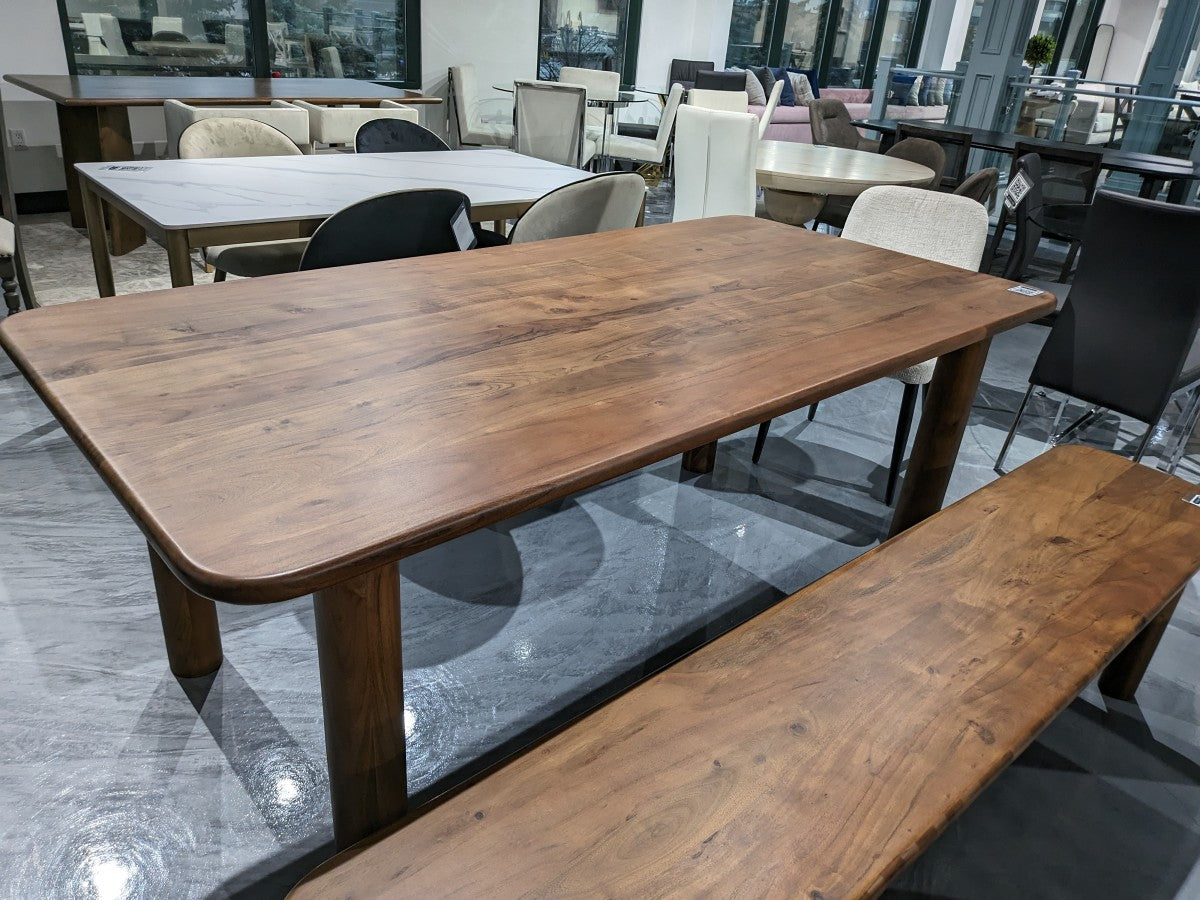 Richmond Dining Table