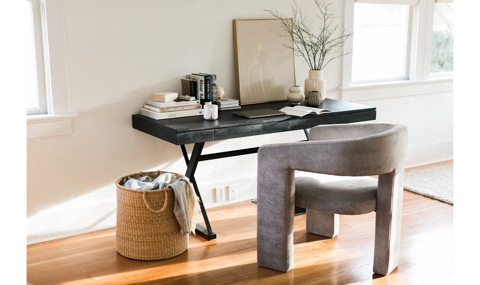 Profecto Desk - Black